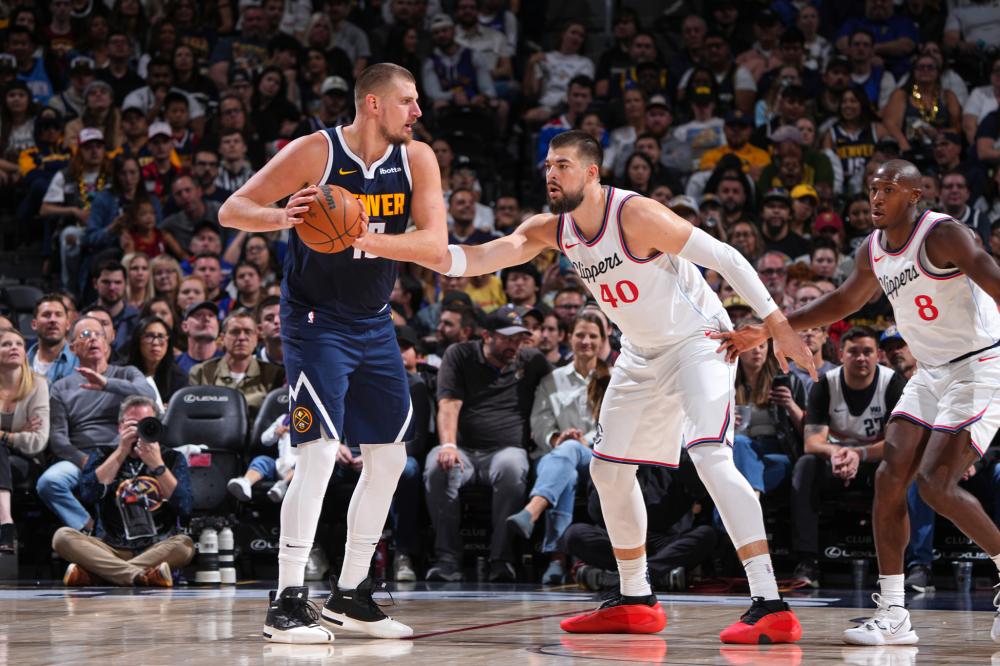 24年效力 24年效力