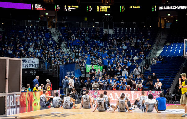 围内都位列 围内都位列